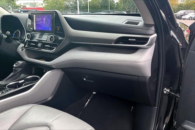 2023 Toyota Highlander Hybrid XLE