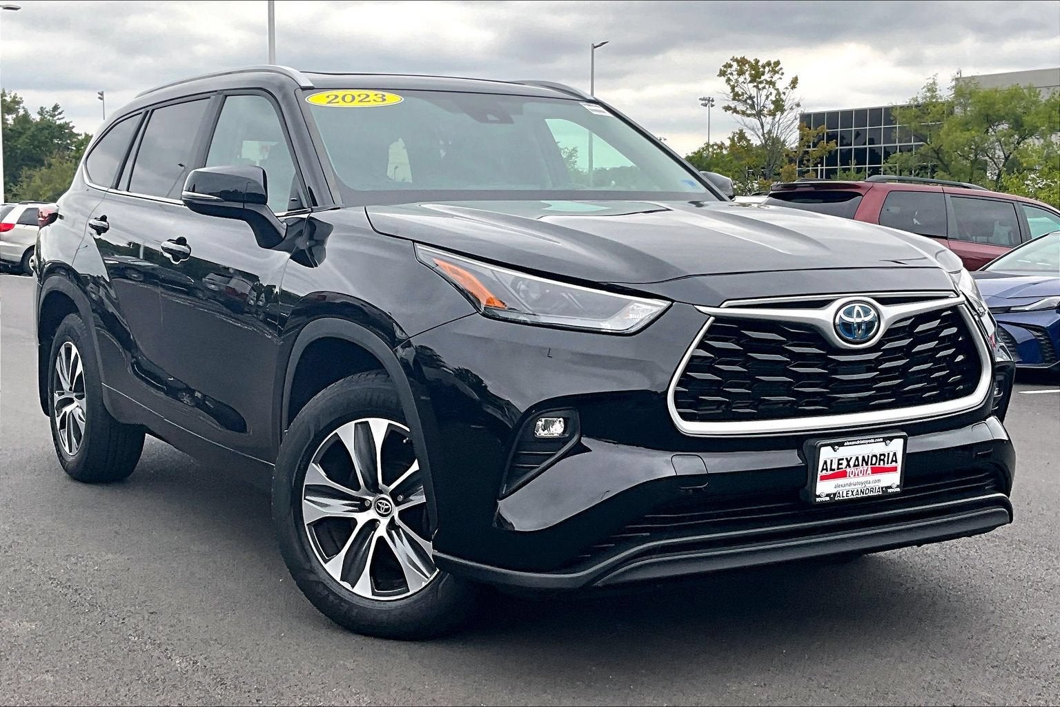 2023 Toyota Highlander Hybrid XLE