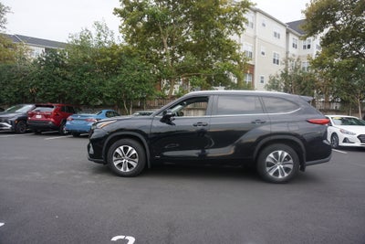 2023 Toyota Highlander Hybrid XLE