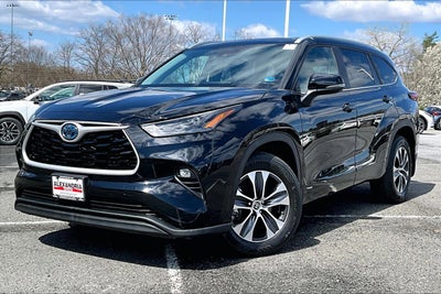 2023 Toyota Highlander Hybrid XLE