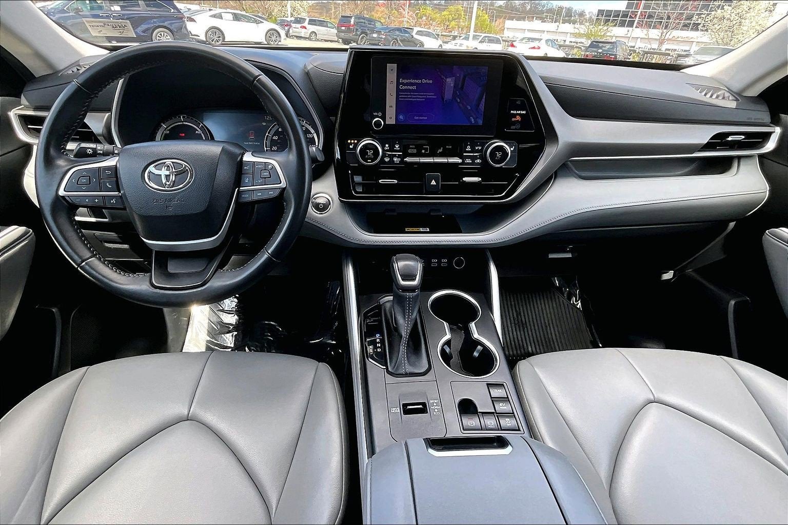 2023 Toyota Highlander Hybrid XLE