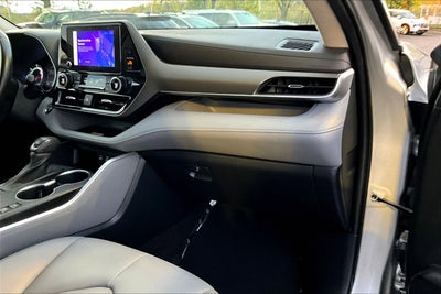 2023 Toyota Highlander Hybrid XLE