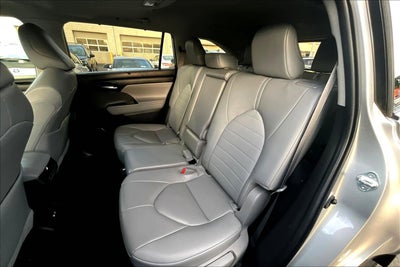 2023 Toyota Highlander Hybrid XLE