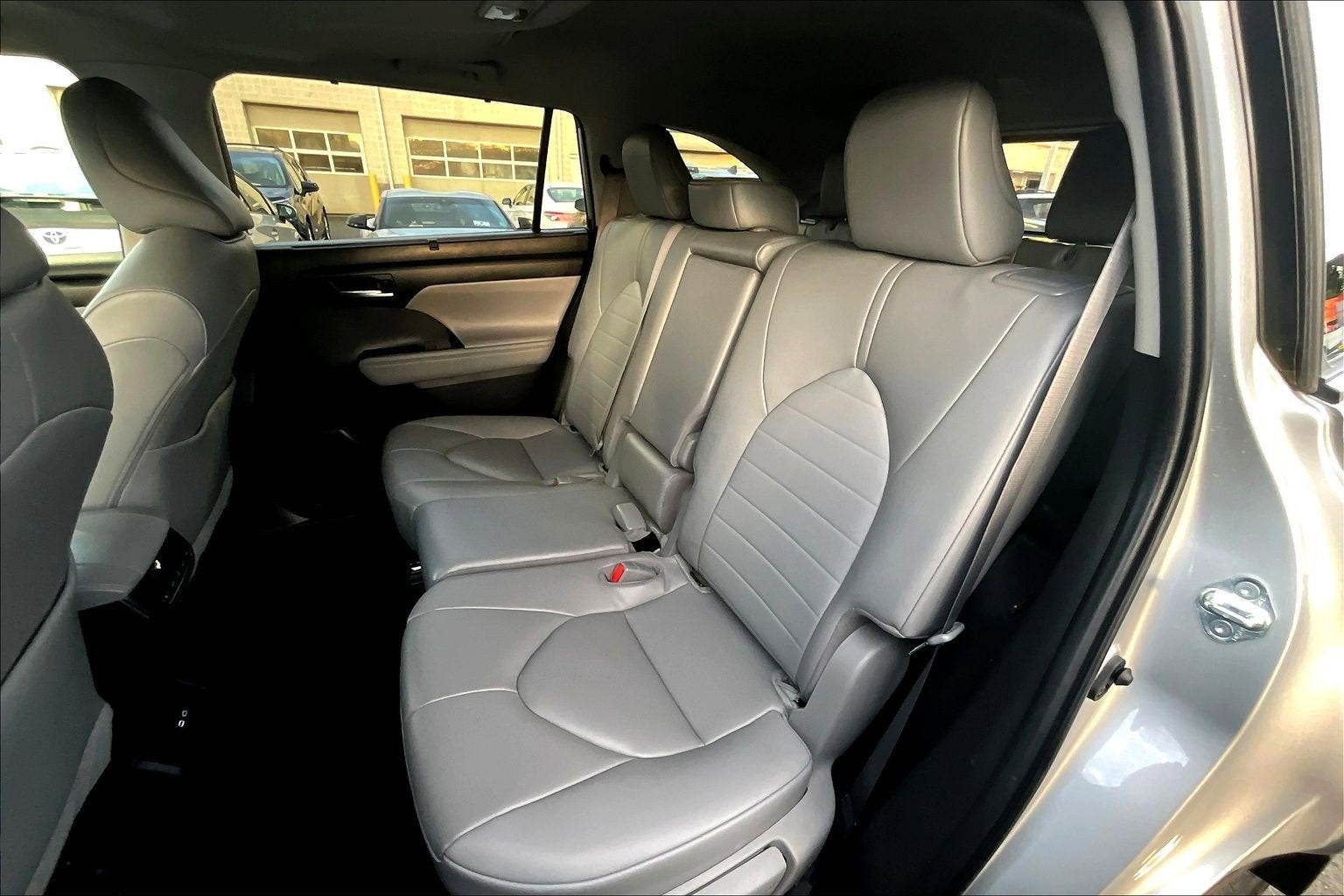 2023 Toyota Highlander Hybrid XLE