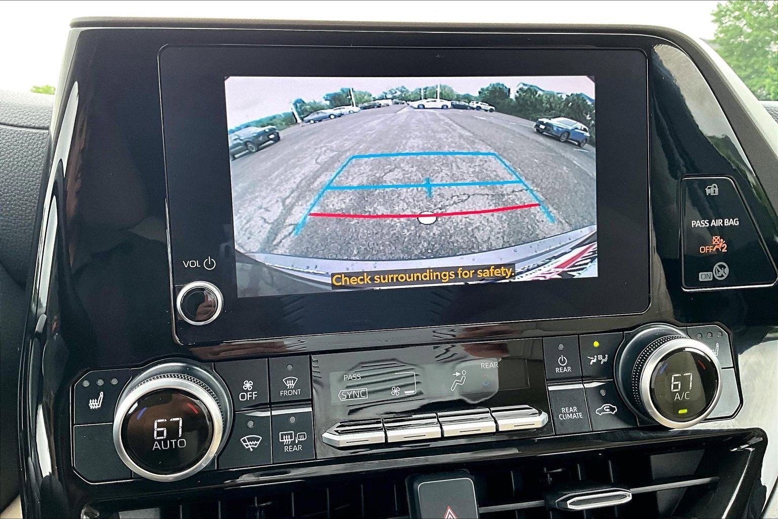 2024 Toyota Highlander Hybrid XLE