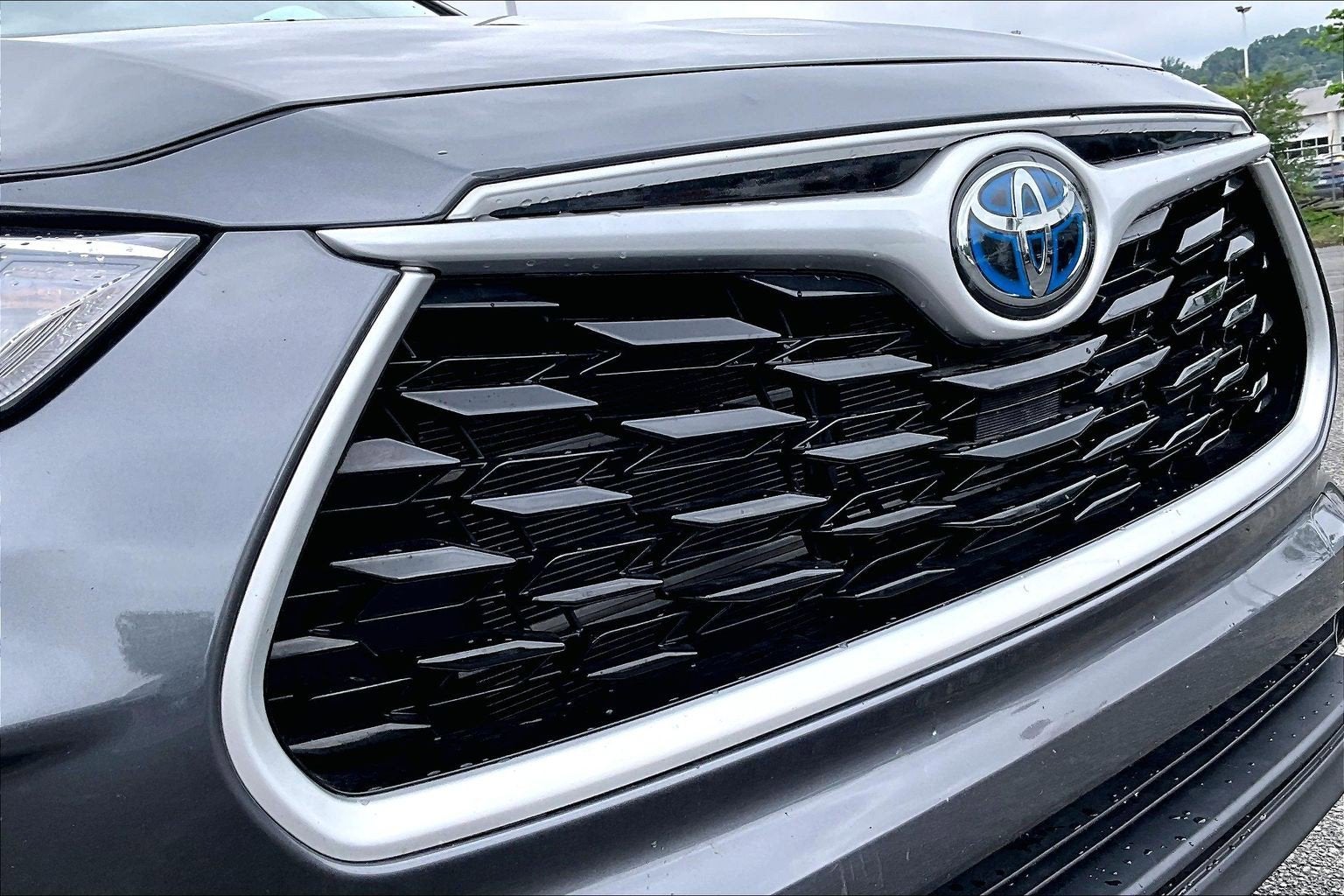2024 Toyota Highlander Hybrid XLE