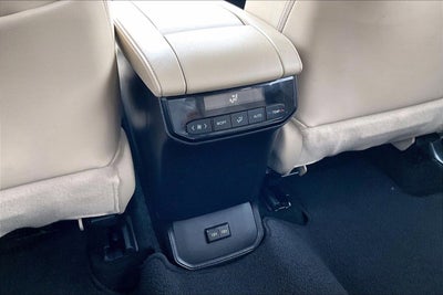 2024 Toyota Highlander Hybrid XLE