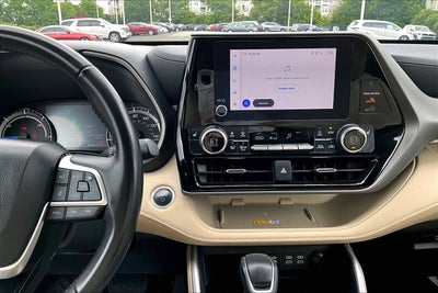 2024 Toyota Highlander Hybrid XLE