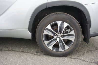 2024 Toyota Highlander Hybrid XLE