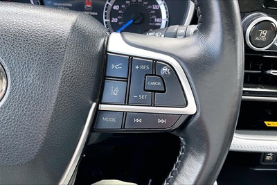 2023 Toyota Highlander Hybrid XLE