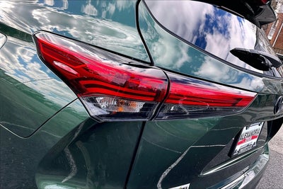 2023 Toyota Highlander Hybrid XLE