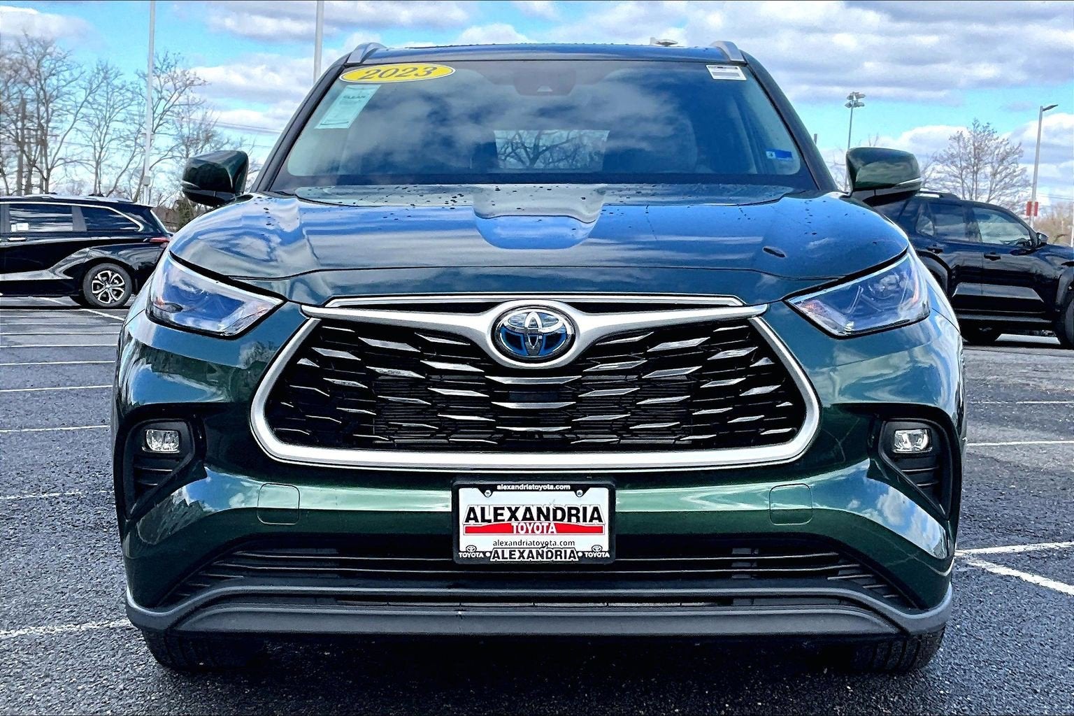 2023 Toyota Highlander Hybrid XLE