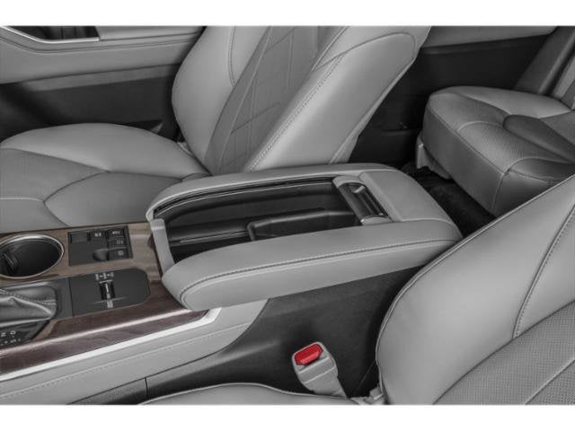 2023 Toyota Highlander Base