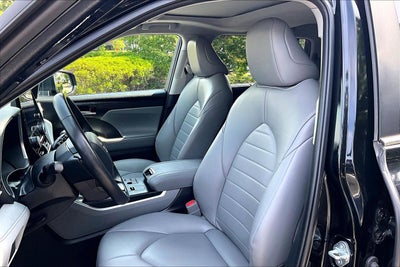 2023 Toyota Highlander Hybrid XLE