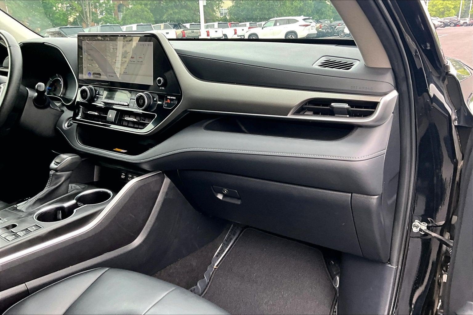 2024 Toyota Highlander Hybrid XLE