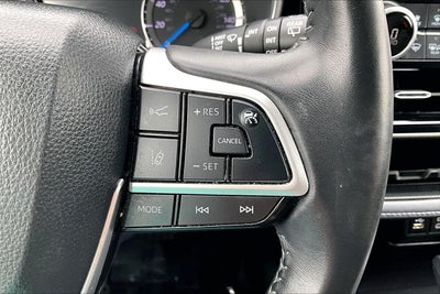 2024 Toyota Highlander Hybrid XLE
