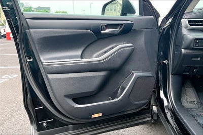 2024 Toyota Highlander Hybrid XLE