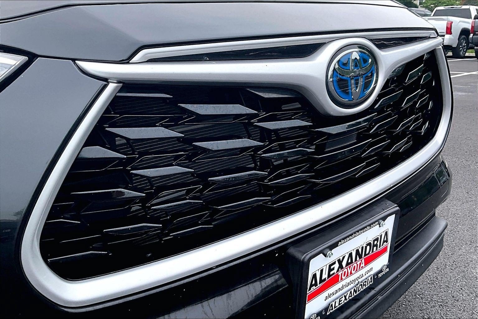 2024 Toyota Highlander Hybrid XLE