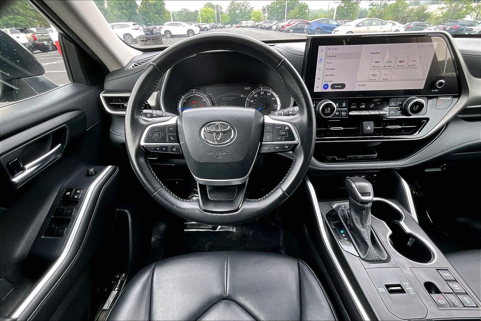 2024 Toyota Highlander Hybrid XLE