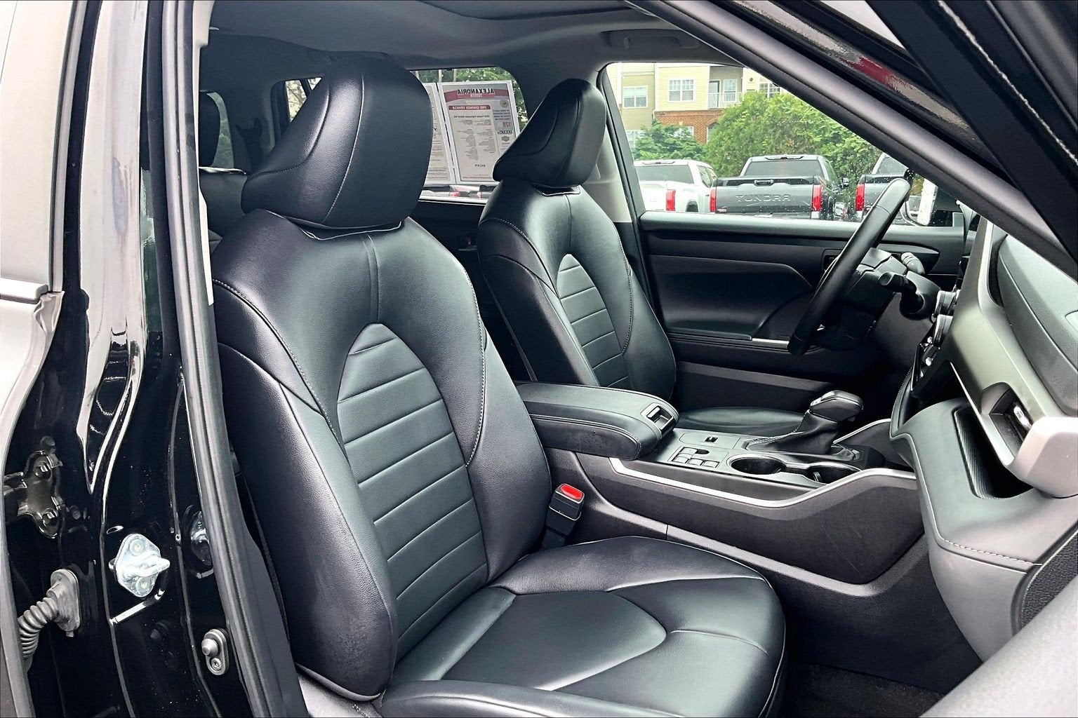 2024 Toyota Highlander Hybrid XLE
