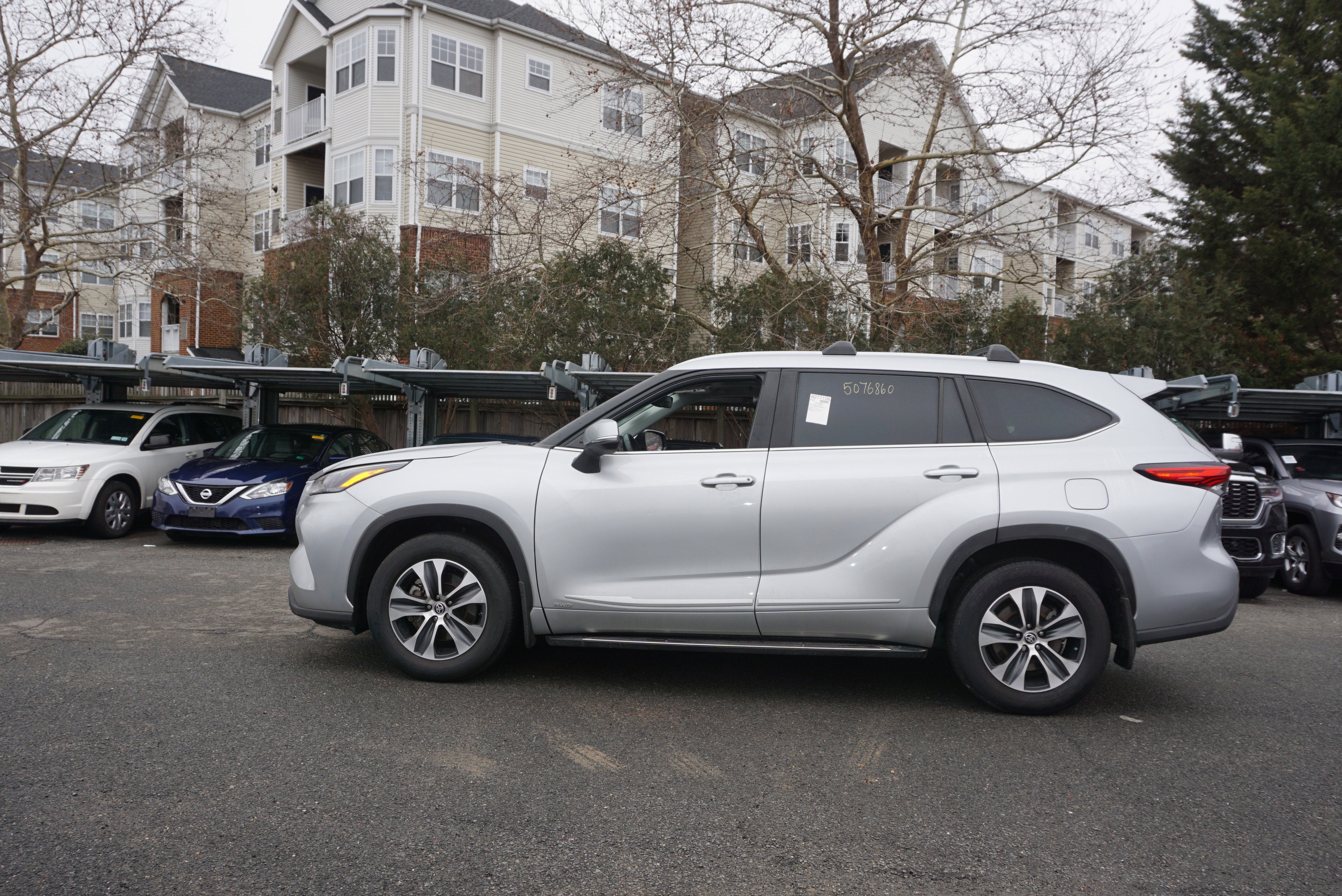 2023 Toyota Highlander Hybrid XLE