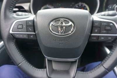 2023 Toyota Highlander Hybrid XLE