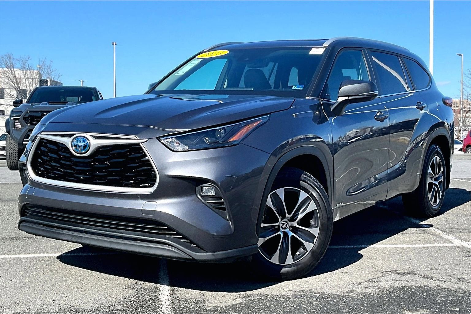 2023 Toyota Highlander Hybrid XLE