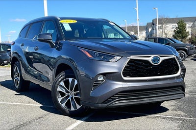 2023 Toyota Highlander Hybrid XLE