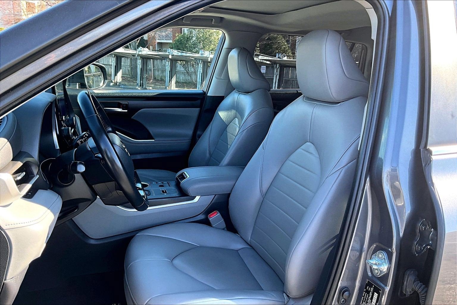 2023 Toyota Highlander Hybrid XLE