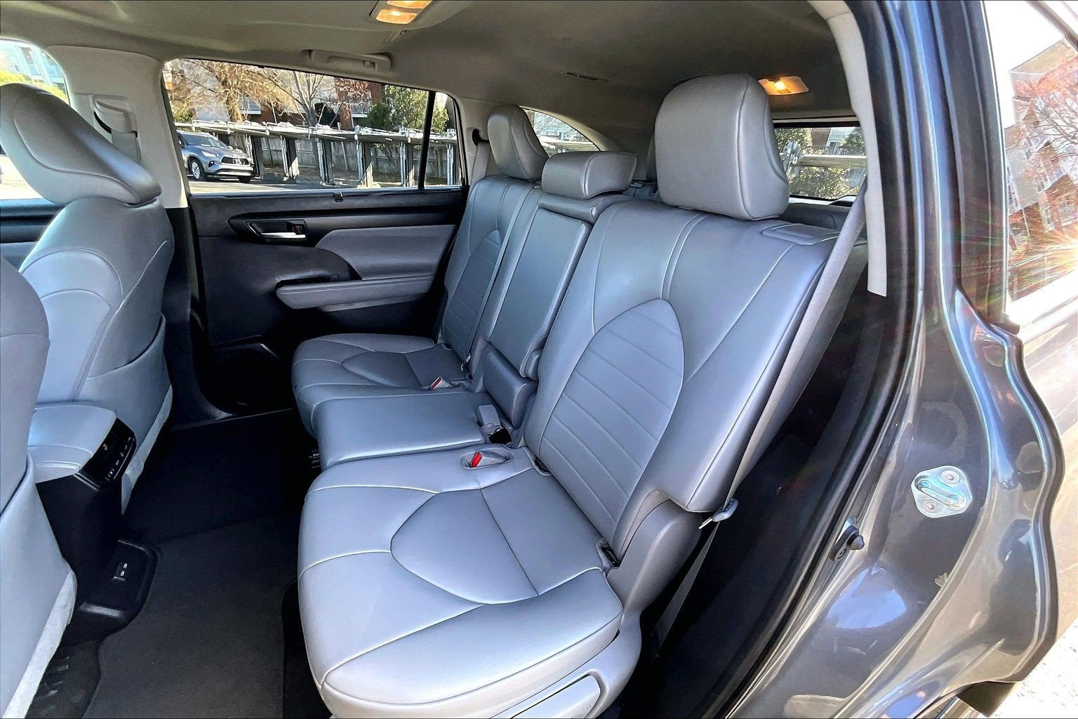 2023 Toyota Highlander Hybrid XLE