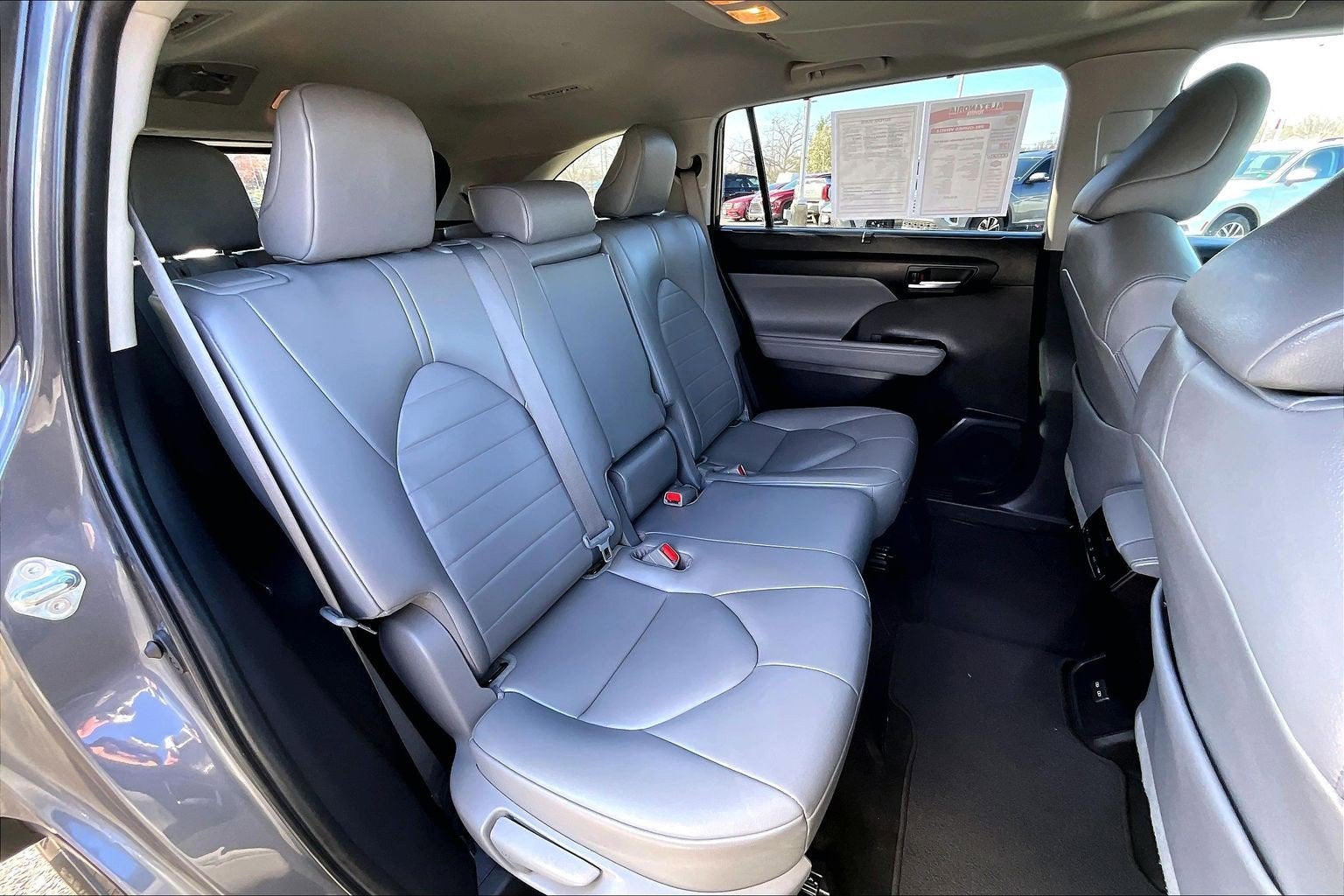 2023 Toyota Highlander Hybrid XLE