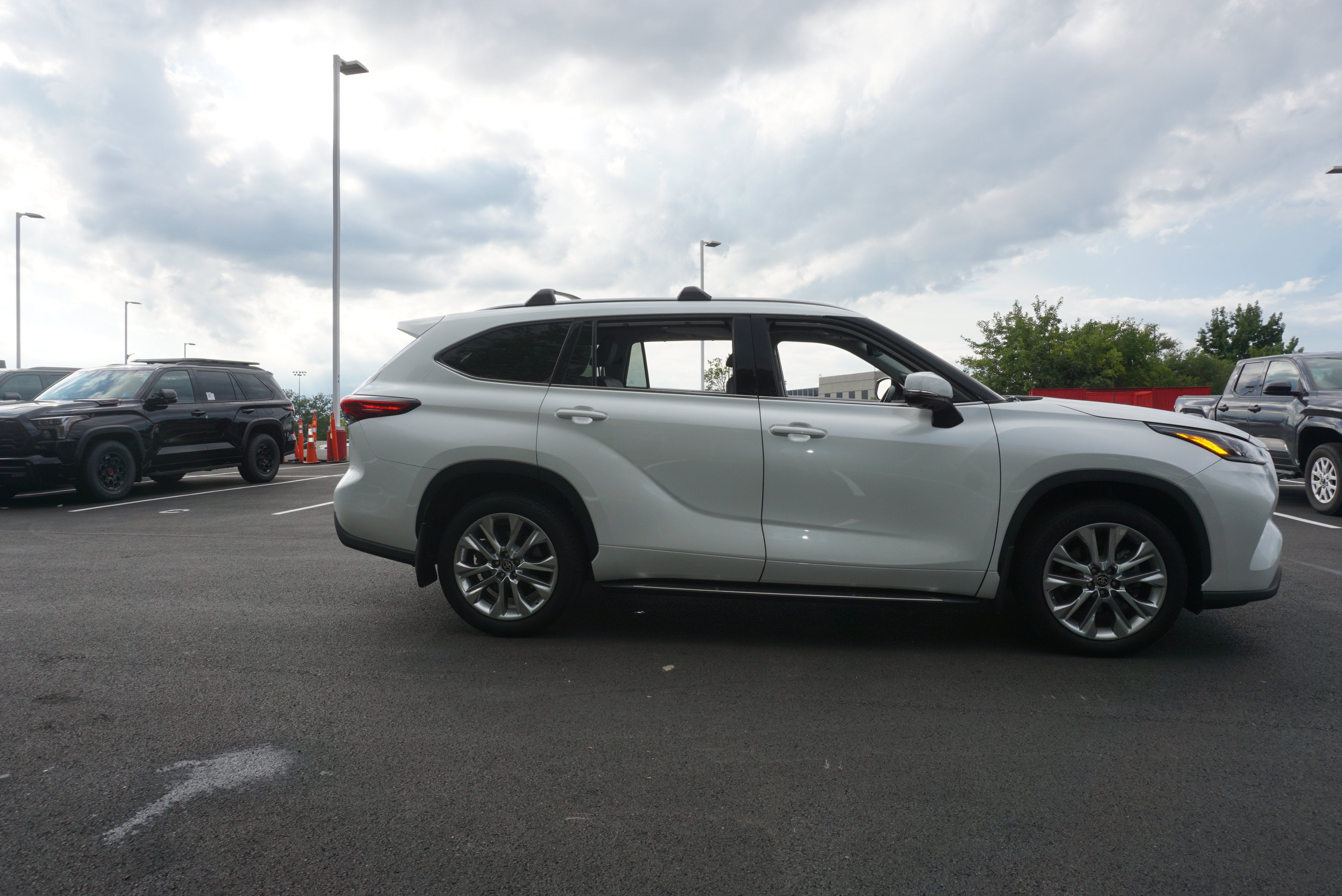 2023 Toyota Highlander Limited
