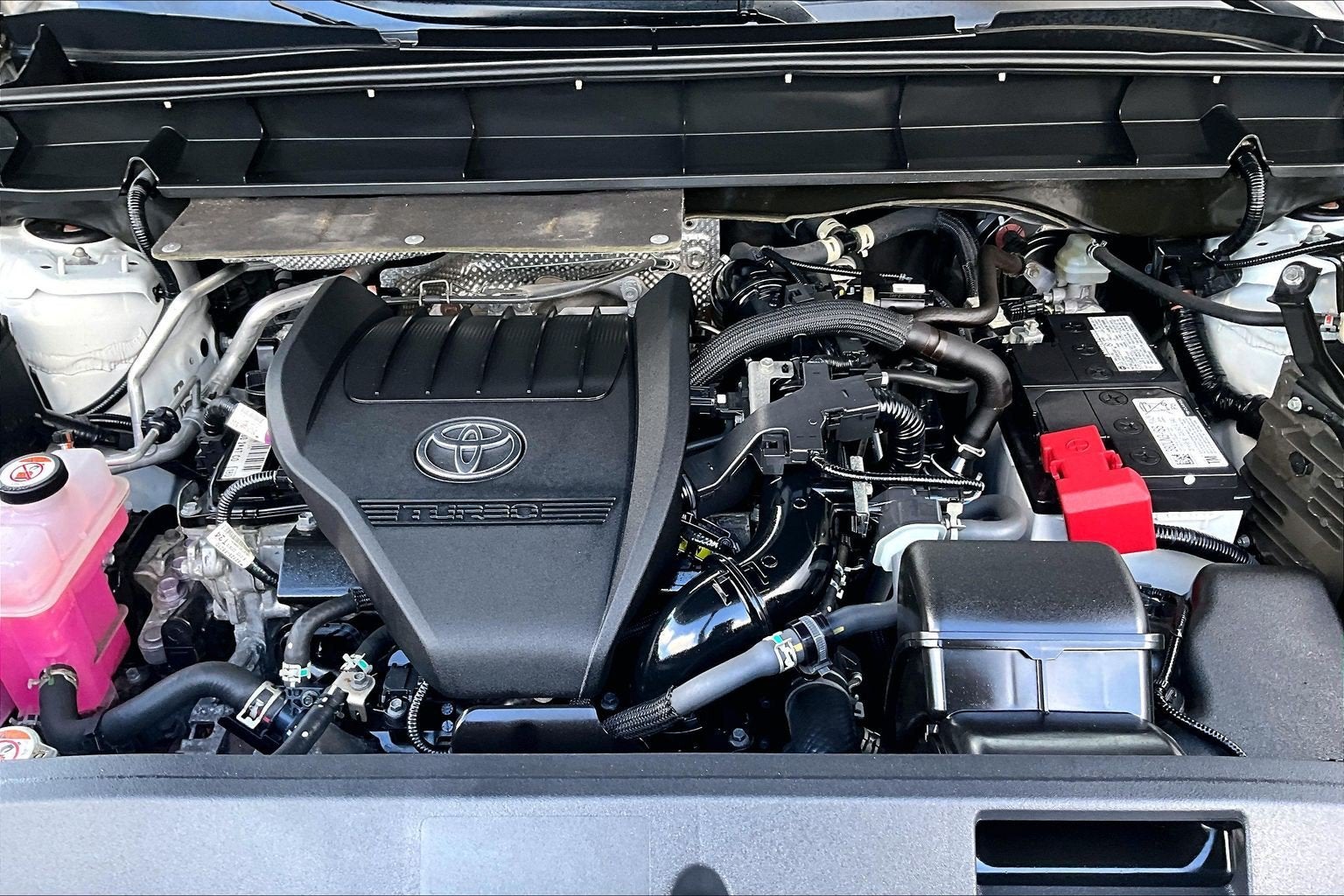 2023 Toyota Highlander Base