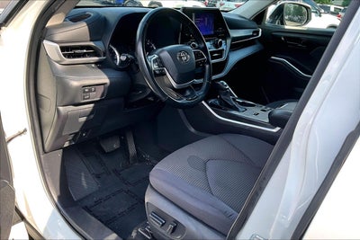 2023 Toyota Highlander Base