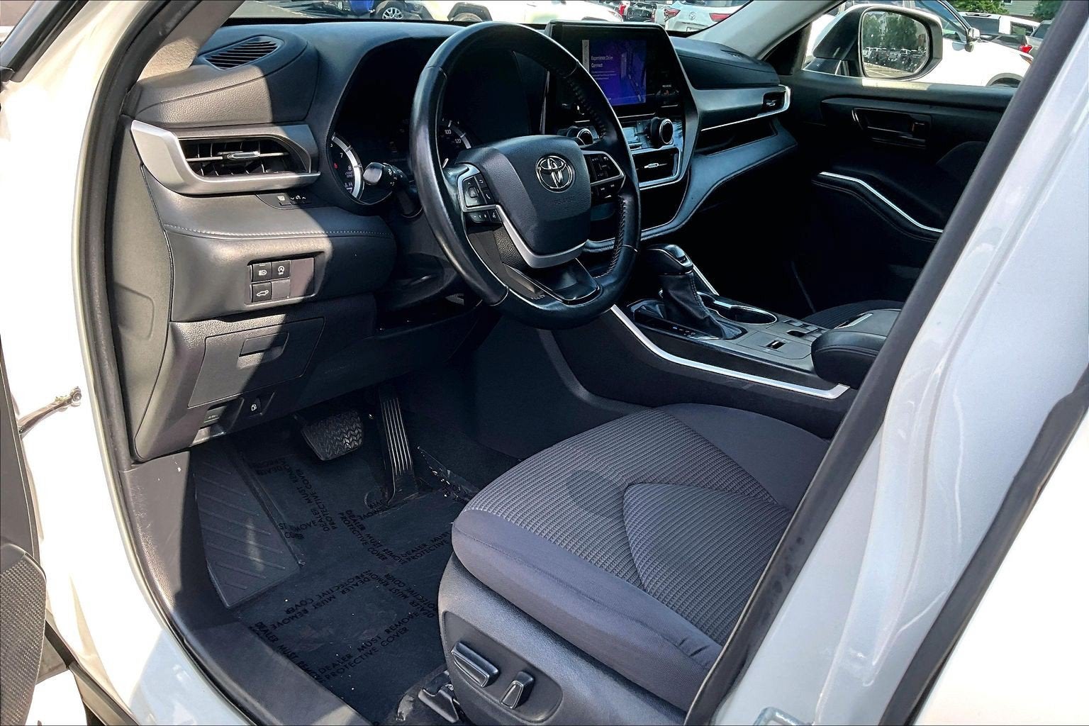 2023 Toyota Highlander Base