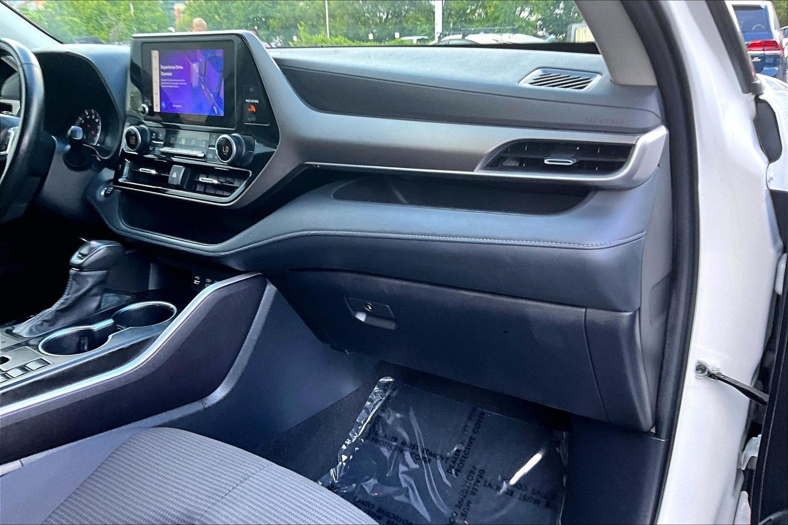 2023 Toyota Highlander Base