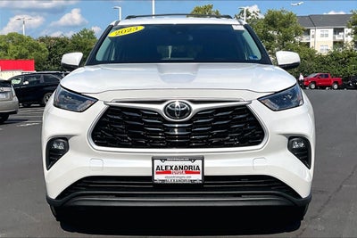 2023 Toyota Highlander Base