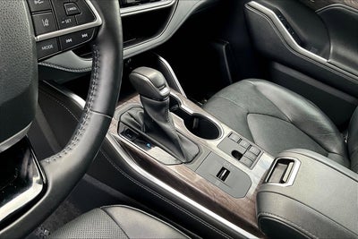 2023 Toyota Highlander Platinum