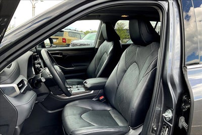 2023 Toyota Highlander Platinum