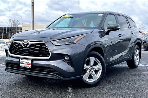 2024 Toyota Highlander LE