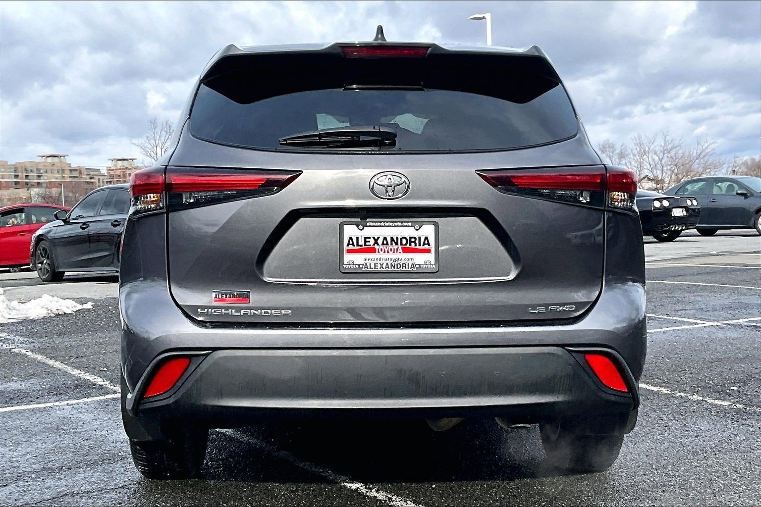 2024 Toyota Highlander LE