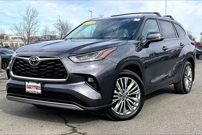 2023 Toyota Highlander Platinum