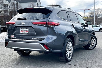 2023 Toyota Highlander Platinum