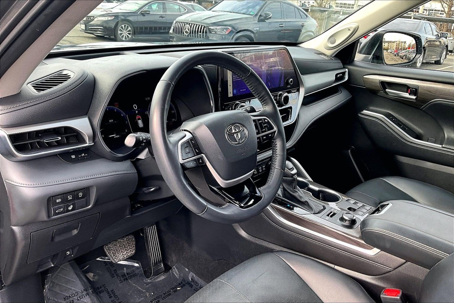 2023 Toyota Highlander Platinum