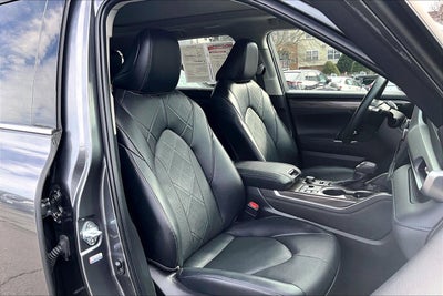 2023 Toyota Highlander Platinum