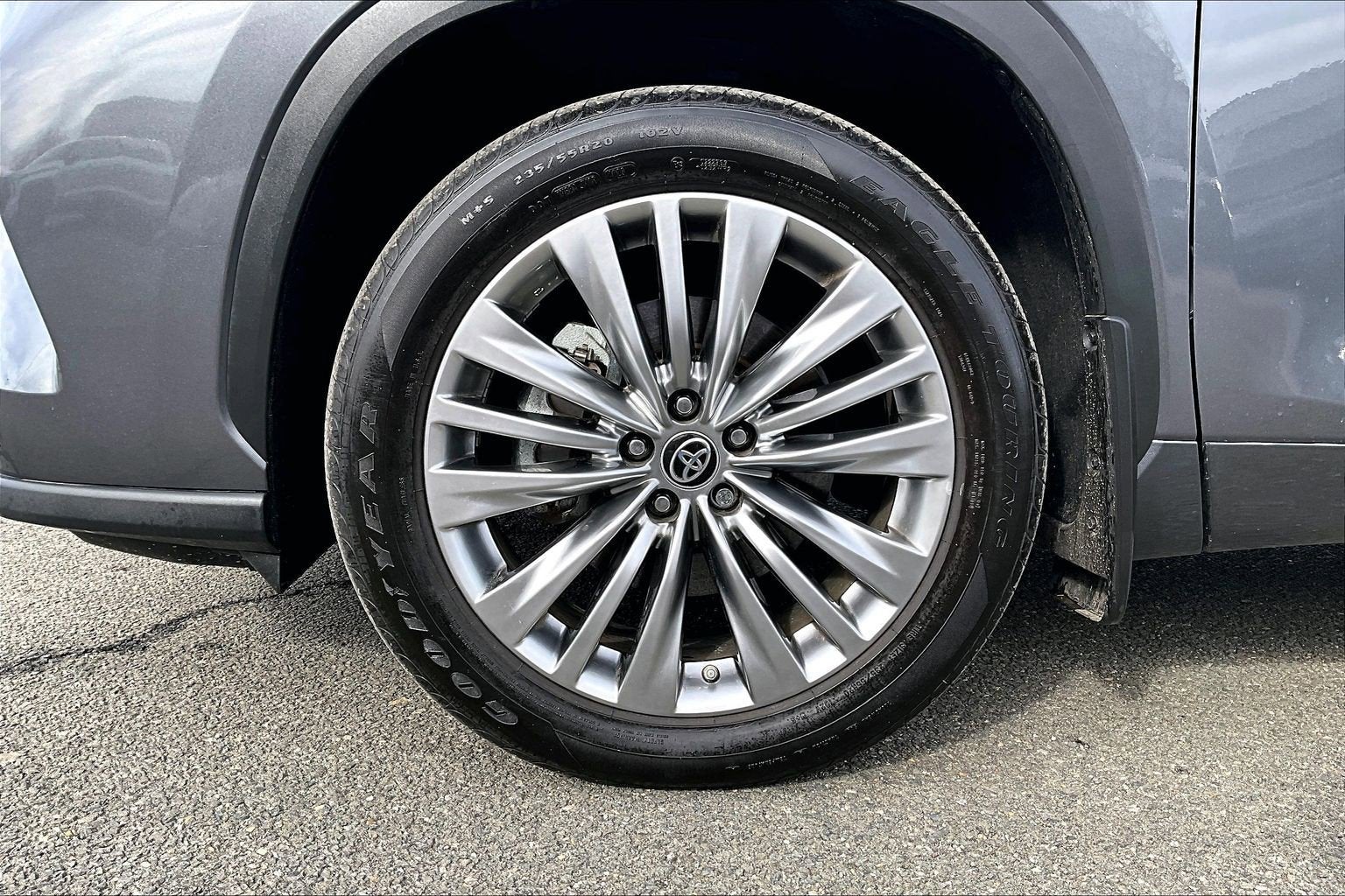 2023 Toyota Highlander Platinum