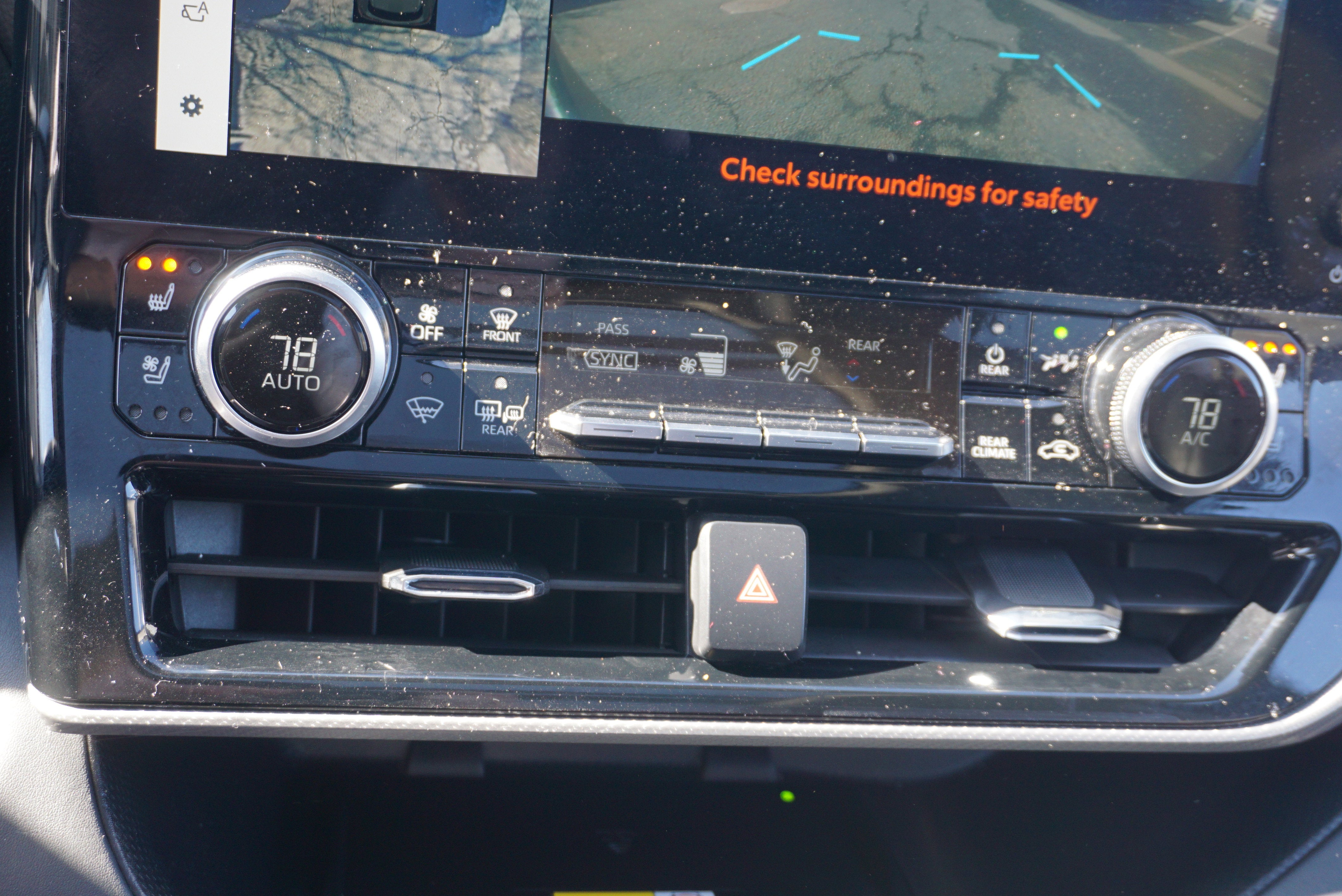 2023 Toyota Highlander Base