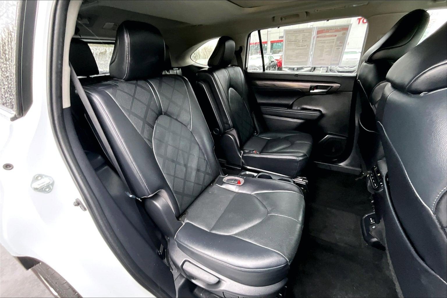 2023 Toyota Highlander Platinum