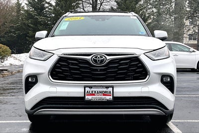 2023 Toyota Highlander Base