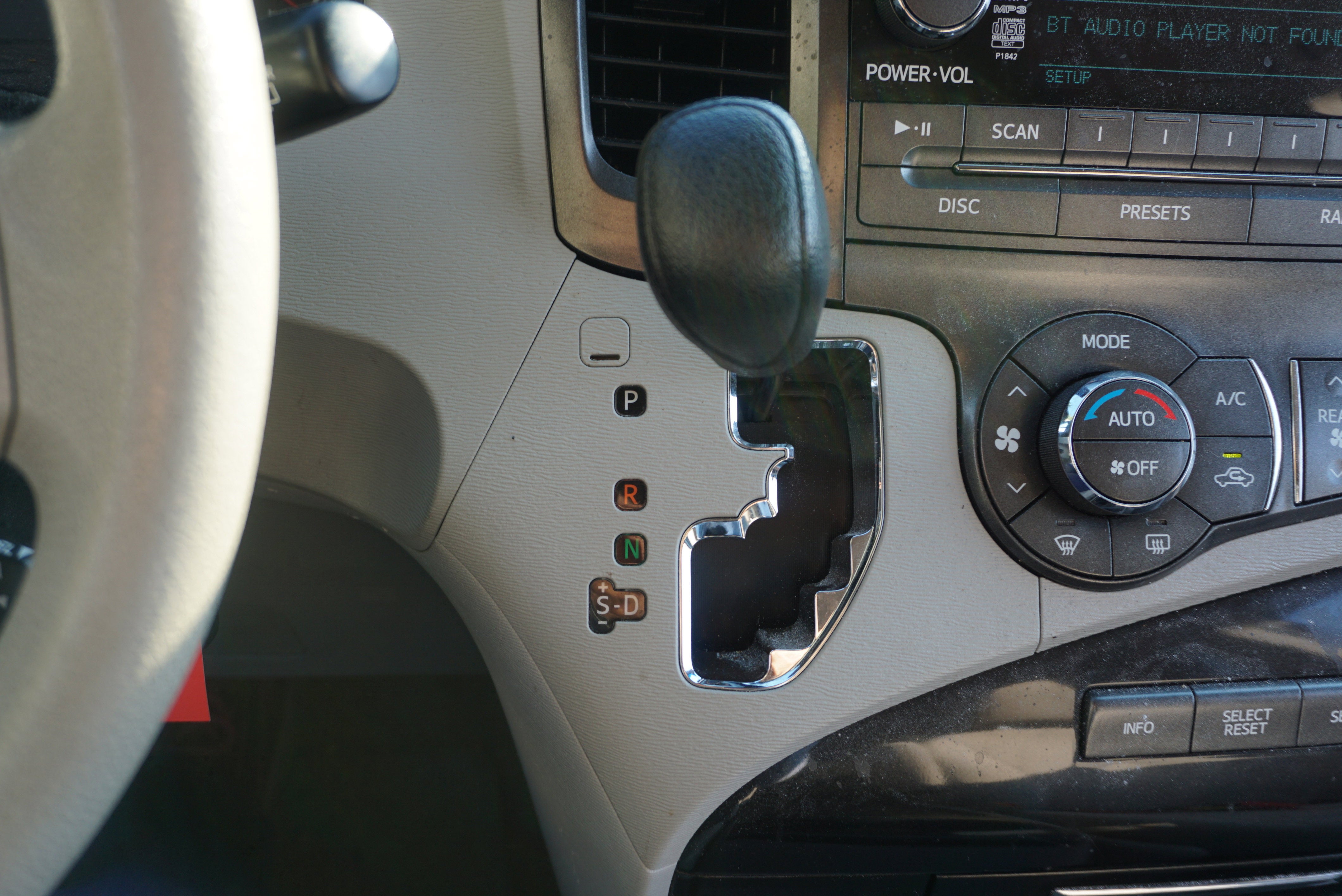 2013 Toyota Sienna LE